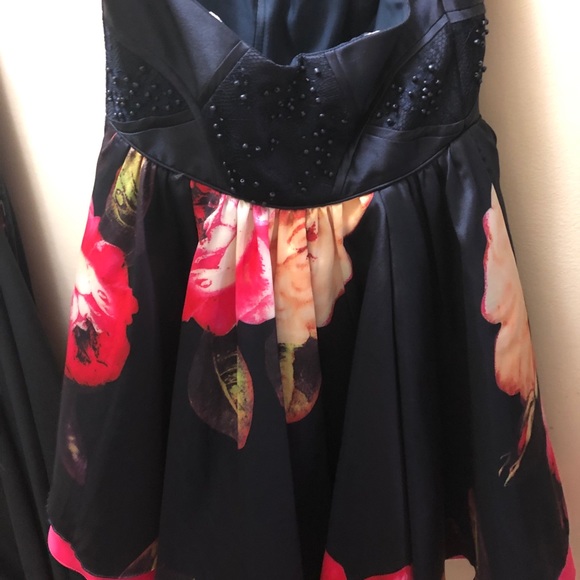 Homecoming dress - Picture 2 of 3